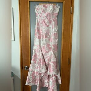 Lovers  and Friends Pink Urgonia gown